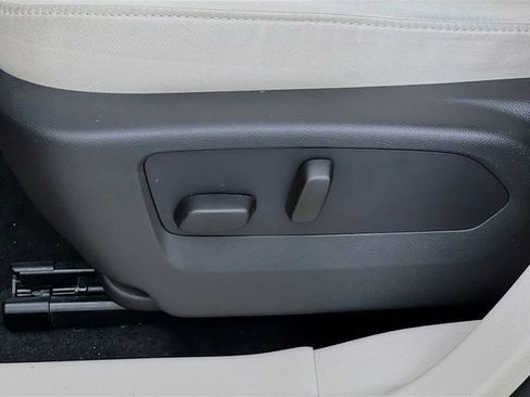 Used 2022 Buick Envision Preferred image 11