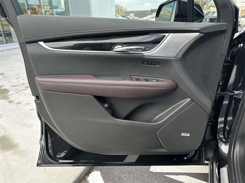 Certified 2023 Cadillac XT6 Premium Luxury image 46