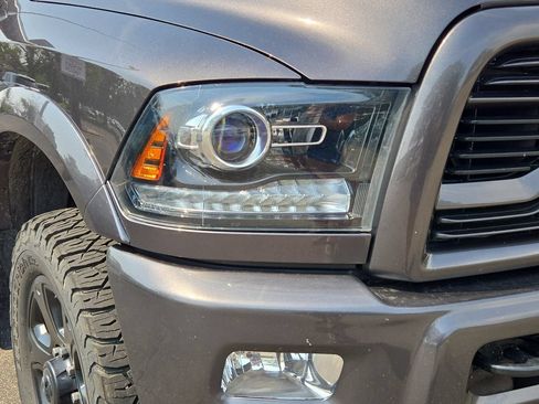 Used 2018 RAM 2500 Laramie w/ Sport Appearance Group AWD/4WD image 4