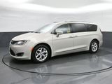 Used 2017 Chrysler Pacifica Touring-L Plus w/ Advanced Safetytec Group image 3