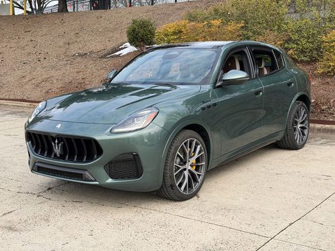 New 2026 Maserati Grecale Modena image 7