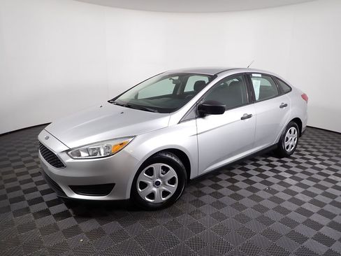 Used 2017 Ford Focus S FWD image 10