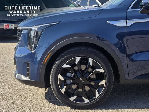 Used 2026 Kia Sorento EX w/ EX Premium Package FWD image 6