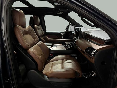 Certified 2022 Lincoln Navigator Reserve image 29