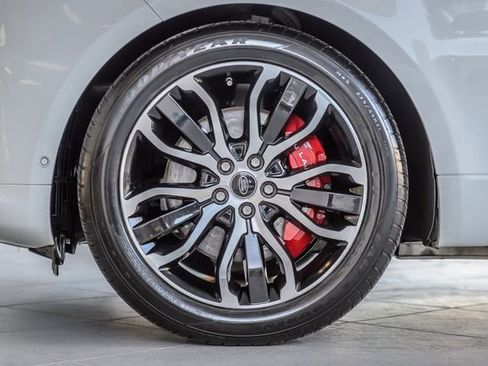 Used 2018 Land Rover Range Rover Sport Supercharged image 13