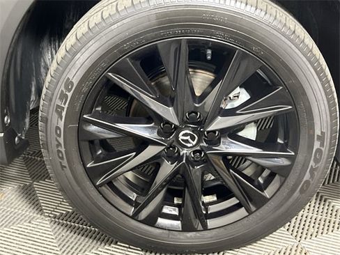 Certified 2023 MAZDA CX-5 Carbon Edition image 17