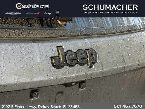 Used 2024 Jeep Compass Latitude w/ Convenience Group AWD/4WD image 16