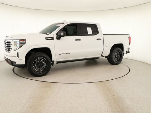 Used 2022 GMC Sierra 1500 Denali AWD/4WD image 13