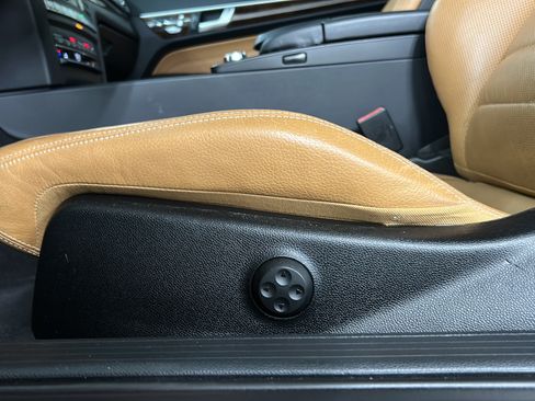 Used 2014 Mercedes-Benz E 550 Cabriolet image 11
