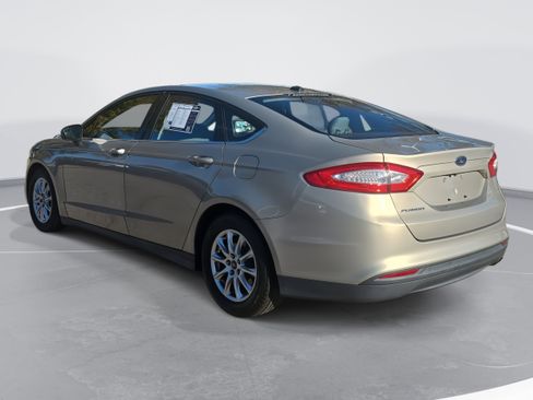 Used 2015 Ford Fusion S image 7