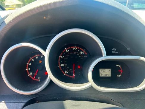 Used 2010 Toyota Matrix FWD image 11