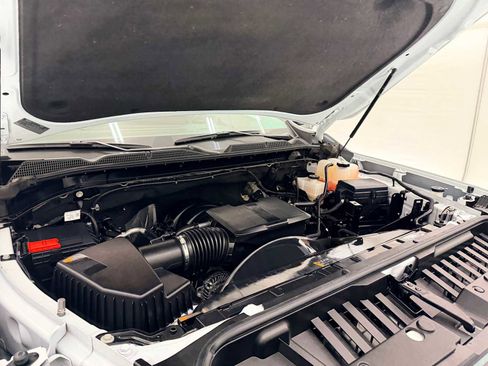 Used 2025 GMC Sierra 3500 SLE w/ SLE Value Package image 16