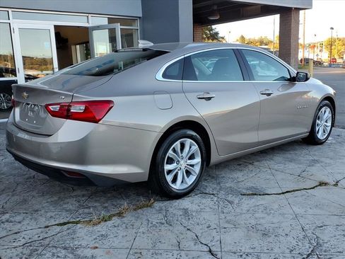 Used 2024 Chevrolet Malibu LT FWD image 3