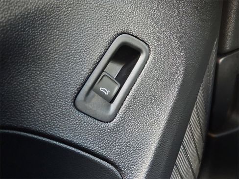 New 2026 Volkswagen Atlas SE image 15