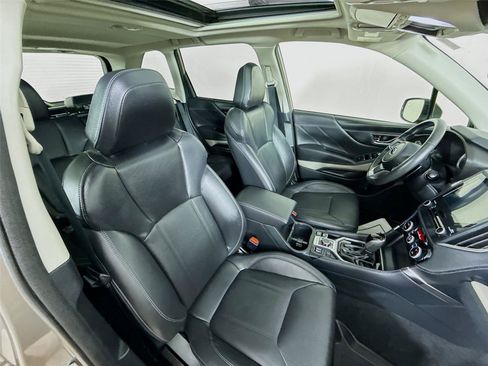 Used 2024 Subaru Forester Limited w/ Convenience Package AWD/4WD image 28