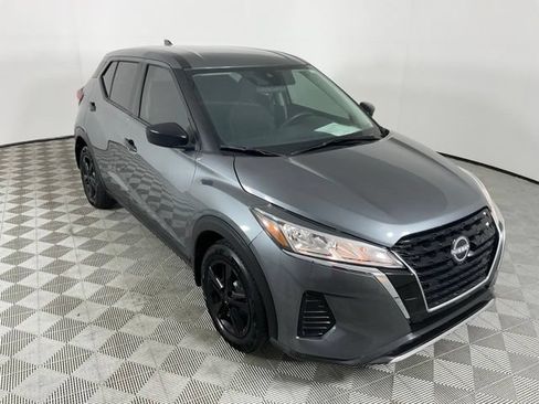 Used 2024 Nissan Kicks S FWD image 13