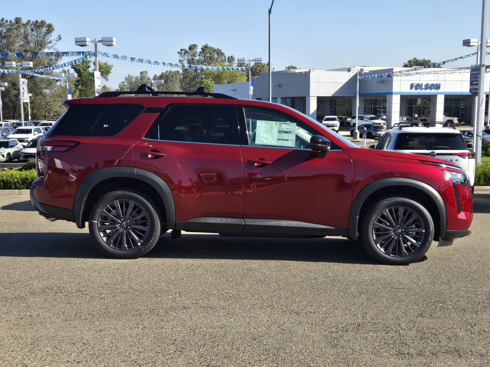 New 2026 Nissan Pathfinder SL w/ SL Premium Package (P04) AWD/4WD image 3