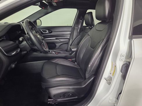 Used 2022 Jeep Compass High Altitude AWD/4WD image 10