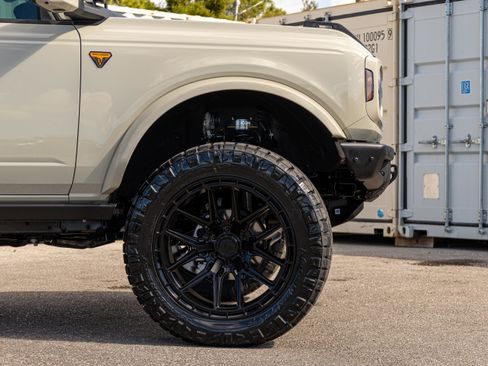 New 2025 Ford Bronco Badlands AWD/4WD image 15