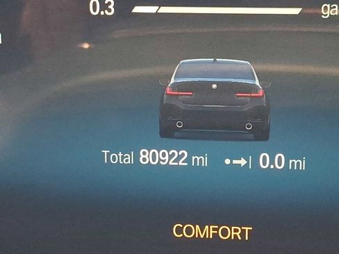 Used 2023 BMW 330i xDrive Sedan w/ Convenience Package image 21