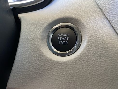 Used 2025 Toyota Corolla SE FWD image 38