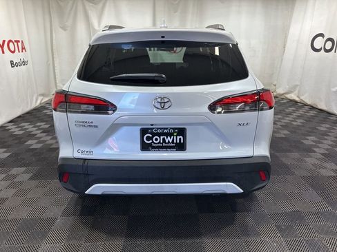 Used 2023 Toyota Corolla Cross XLE w/ Convenience Package image 7