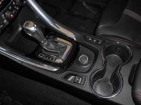 Used 2016 Chevrolet SS image 35