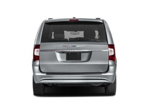 Used 2015 Chrysler Town & Country Touring image 5