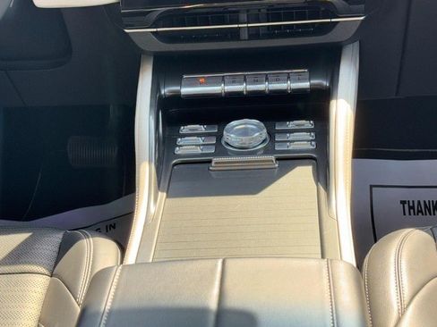 Used 2024 Lincoln Nautilus Reserve AWD/4WD image 16