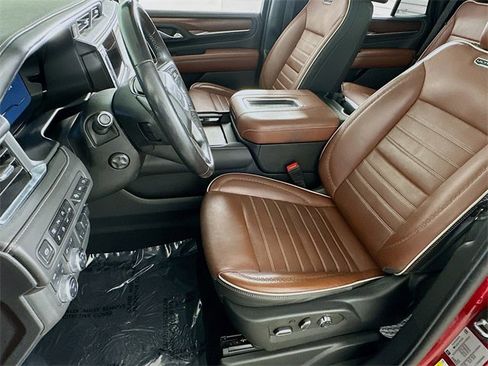 Used 2023 GMC Yukon Denali Ultimate image 9
