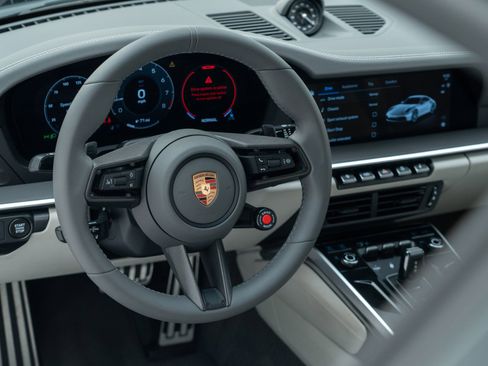 Certified 2025 Porsche 911 Carrera S RWD image 20