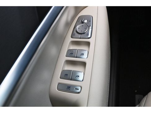 Used 2026 Genesis G70 2.5T RWD image 22