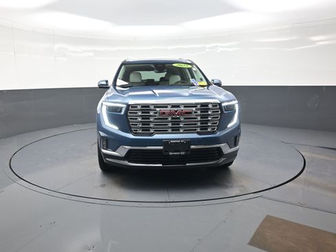 Used 2025 GMC Acadia Denali w/ Super Cruise Package image 8