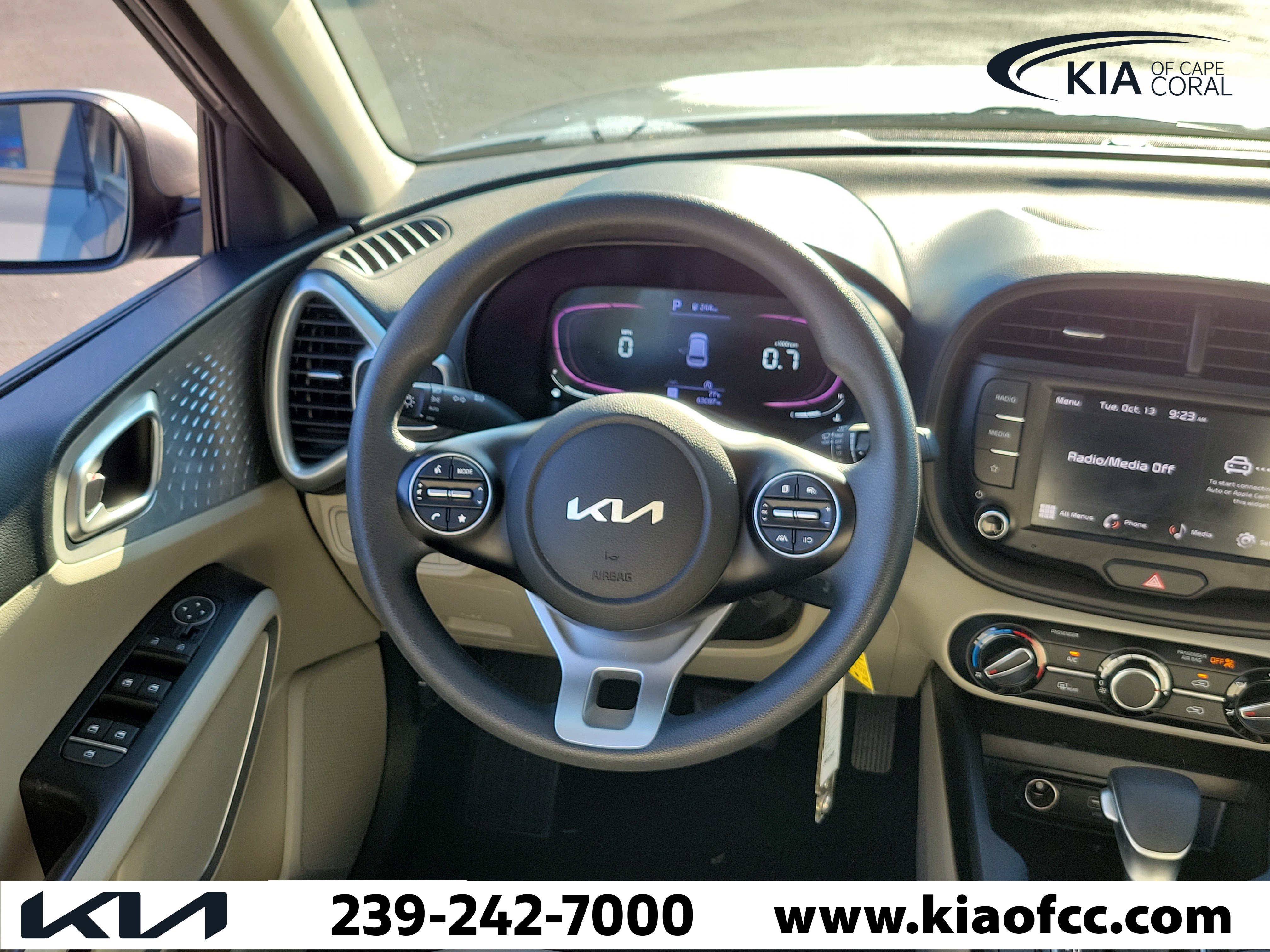 Certified 2024 Kia Soul LX FWD image 17