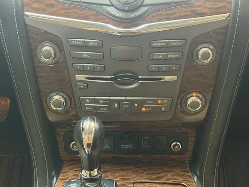 Used 2019 Nissan Armada Platinum w/ Captain's Chairs Package RWD image 15