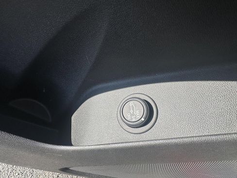 Used 2024 Chevrolet Equinox LT w/ LPO, Floor Liner Package image 10