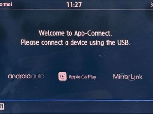 Used 2019 Volkswagen Tiguan SE w/ Panoramic Sunroof Package image 22