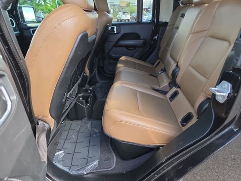 Used 2020 Jeep Gladiator Rubicon AWD/4WD image 21