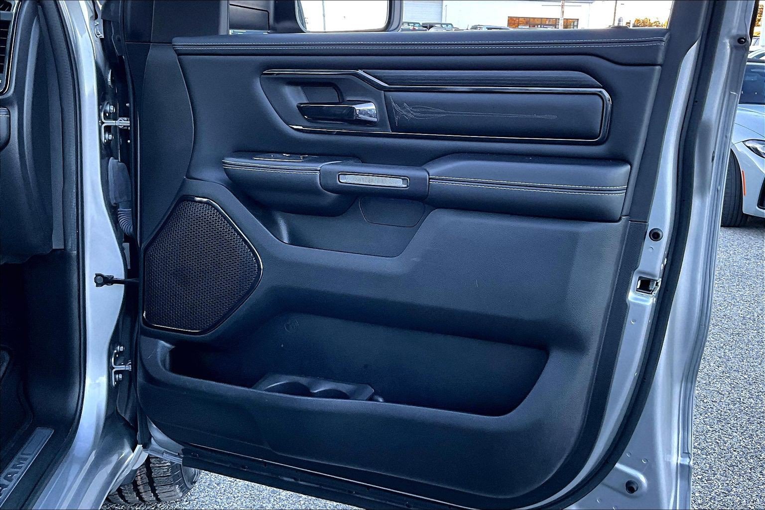 Used 2022 RAM 1500 Limited AWD/4WD image 22