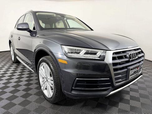 Used 2018 Audi Q5 2.0T Premium Plus w/ Premium Plus Package AWD/4WD image 5