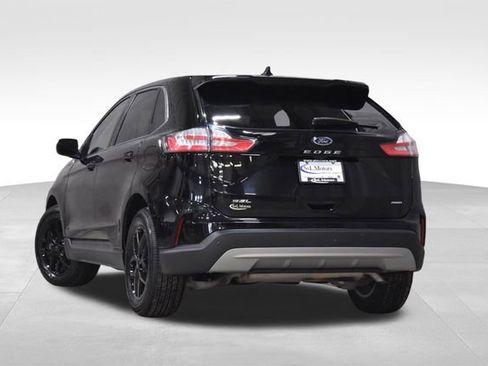 Used 2023 Ford Edge SEL image 2
