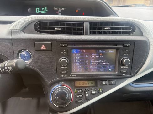 Used 2012 Toyota Prius C Three FWD image 22