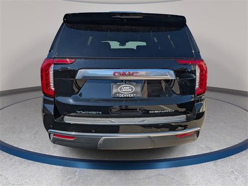 Used 2024 GMC Yukon XL Denali w/ Advanced Technology Package image 4
