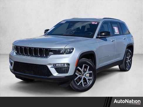 Used 2024 Jeep Grand Cherokee Limited image 1