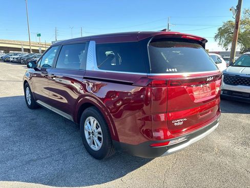 Certified 2024 Kia Carnival LX image 6