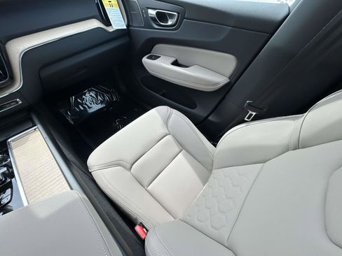 New 2026 Volvo XC60 B5 Plus w/ Protection Package Premier image 15