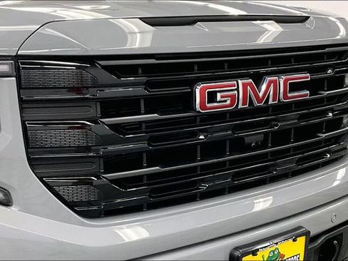 Used 2024 GMC Sierra 1500 Elevation w/ Elevation Premium Package AWD/4WD image 35