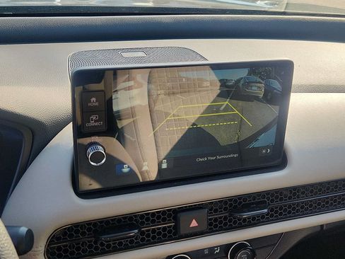 Certified 2026 Honda HR-V LX image 17