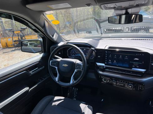 Certified 2023 Chevrolet Silverado 1500 LT AWD/4WD image 34