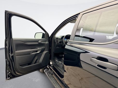 Used 2024 Ford Ranger XLT w/ Equipment Group 301A High image 9